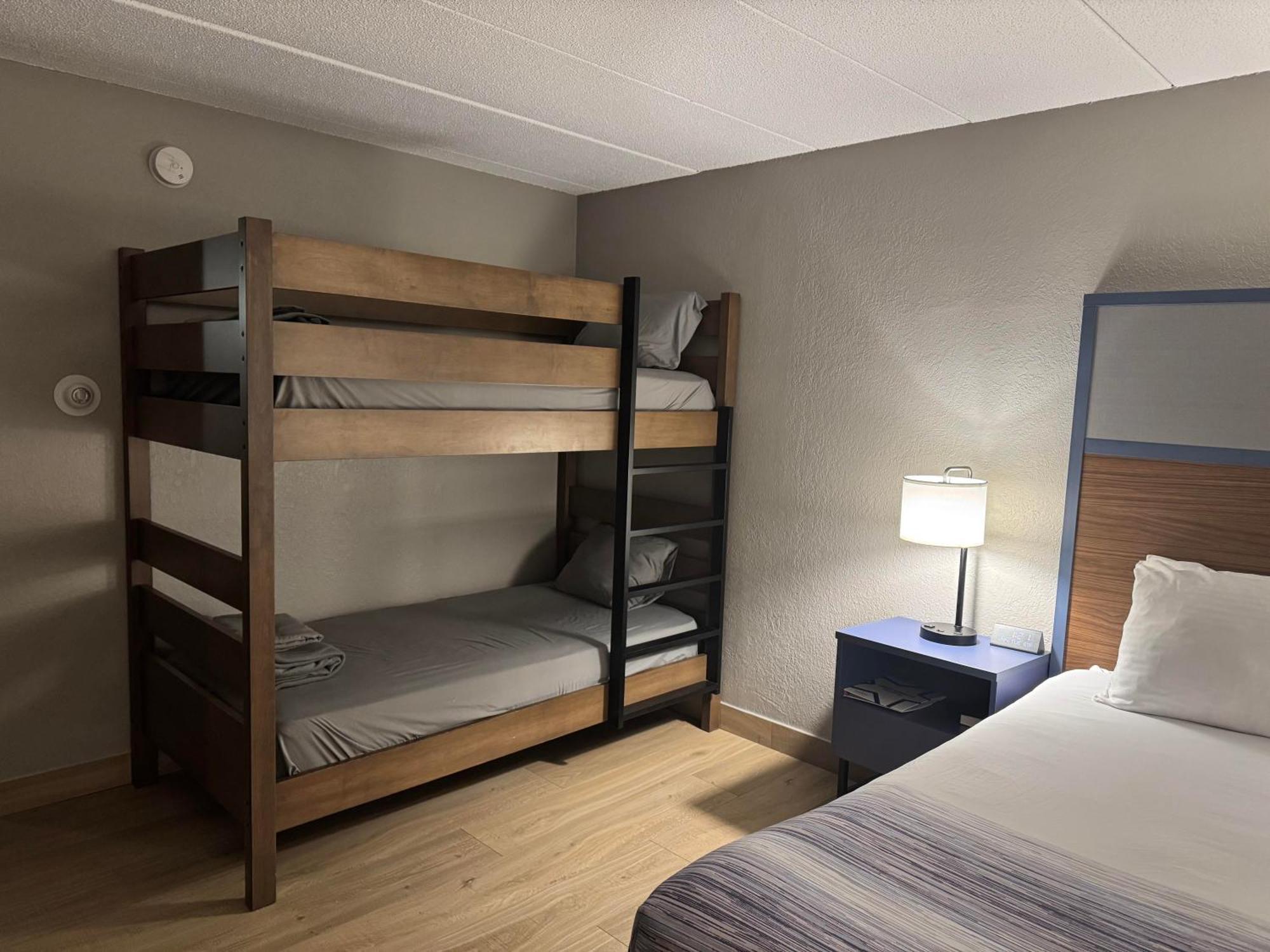 Americinn By Wyndham New Richmond Extérieur photo